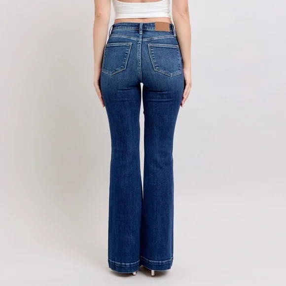 Judy Blue Full Size High Rise Flare Jeans with Pockets Plus Size - Picture 10 of 16